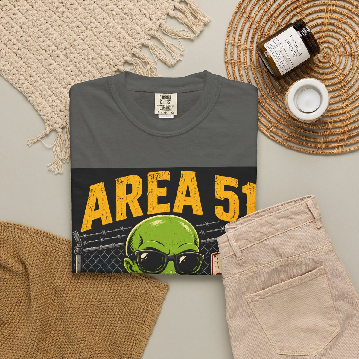 Area 51 Employee of the Month T-Shirt | Alien Thumbs Up Top Secret Design