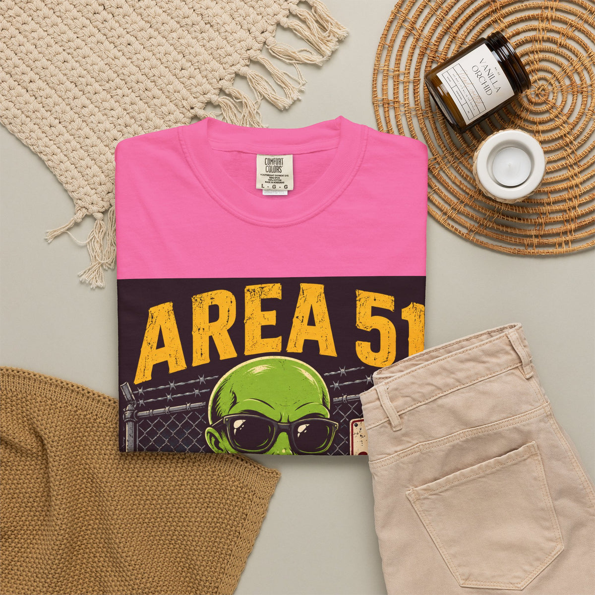 Area 51 Employee of the Month T-Shirt | Alien Thumbs Up Top Secret Design