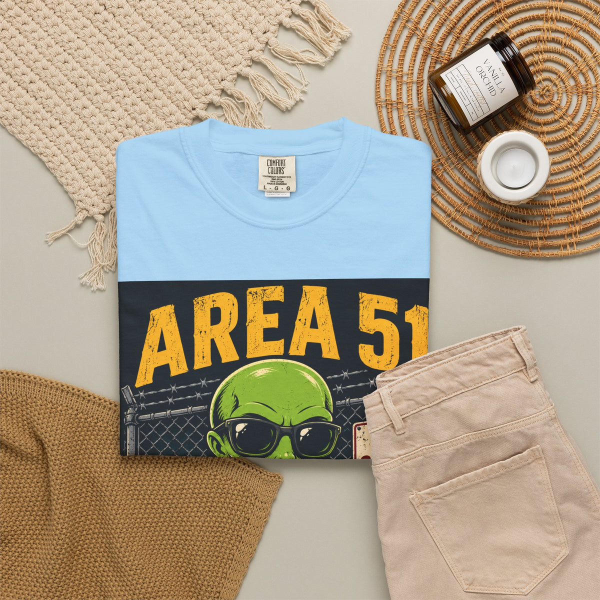 Area 51 Employee of the Month T-Shirt | Alien Thumbs Up Top Secret Design